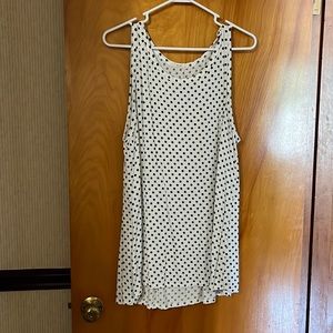 Short sleeved polka dot top
